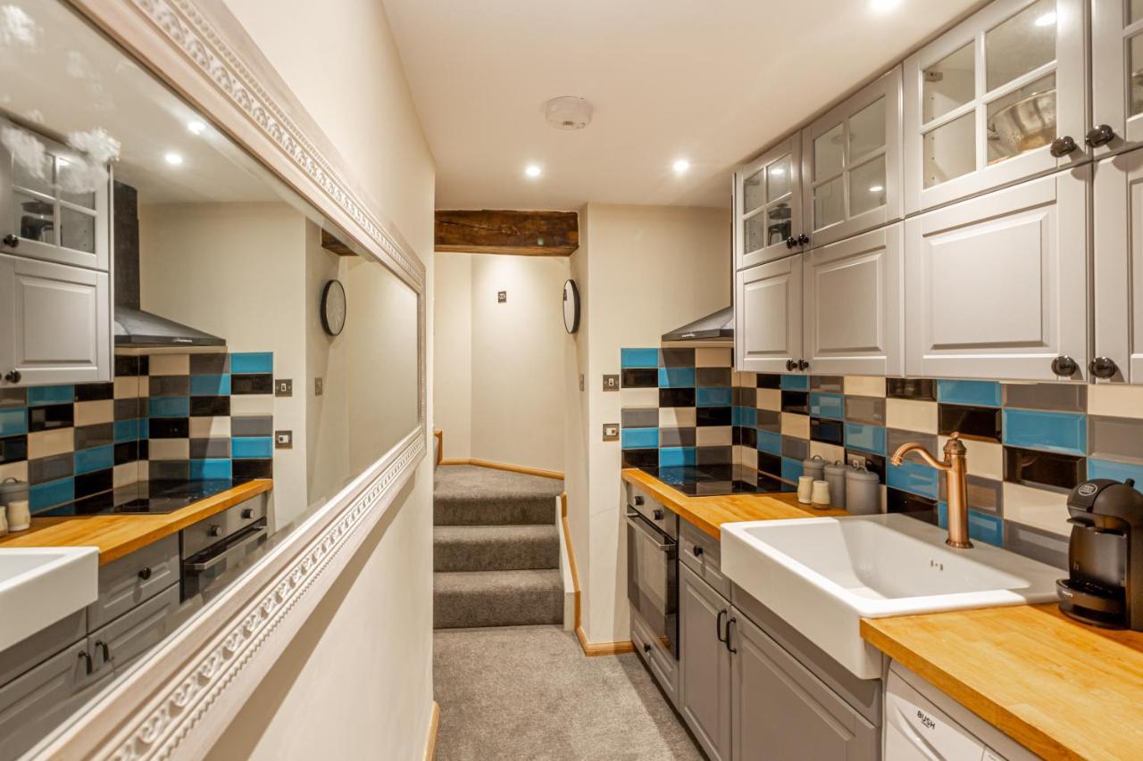 Host & Stay - The Merchant House Apartments เฮริฟอร์ด ภายนอก รูปภาพ