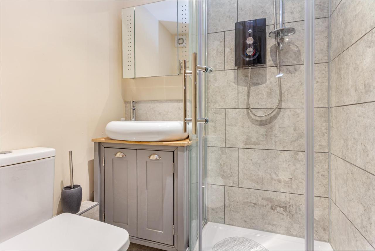 Host & Stay - The Merchant House Apartments เฮริฟอร์ด ภายนอก รูปภาพ