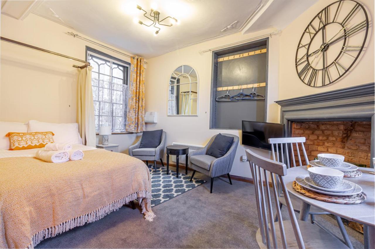 Host & Stay - The Merchant House Apartments เฮริฟอร์ด ภายนอก รูปภาพ